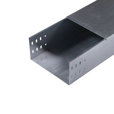 Guter Preis OEM Hot Dip Galvanized Trunking 25mm-200mm Schwerlastkabelfach Online